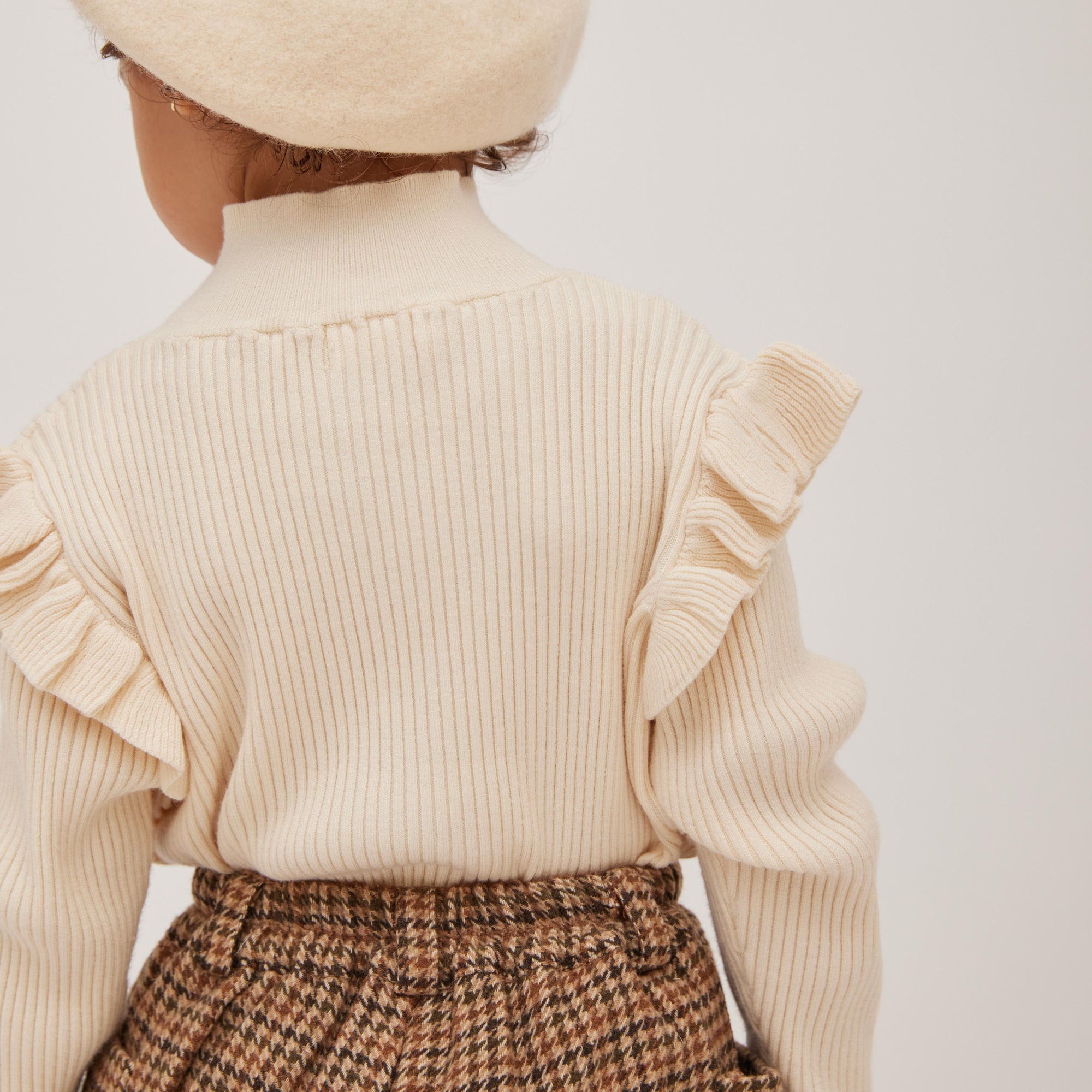 knit E5 frill