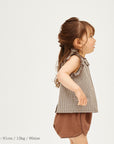 blouse p2 checkを着ている女の子
