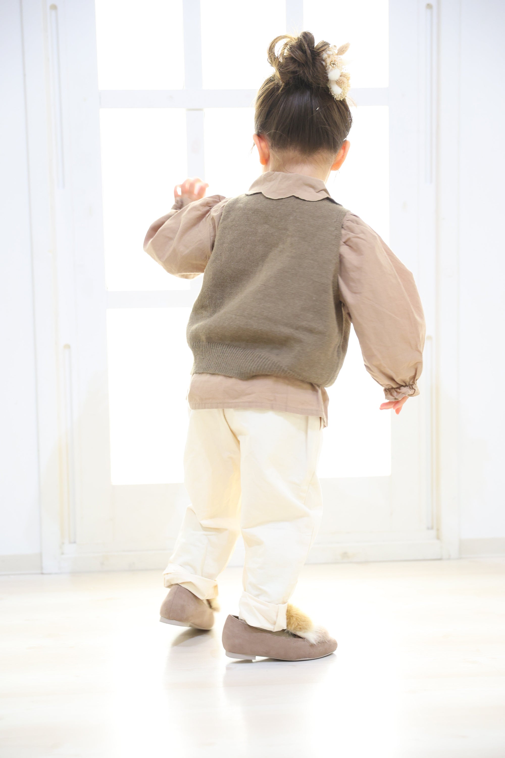 【OUTLET】クラシカルタック パフスリーブブラウス