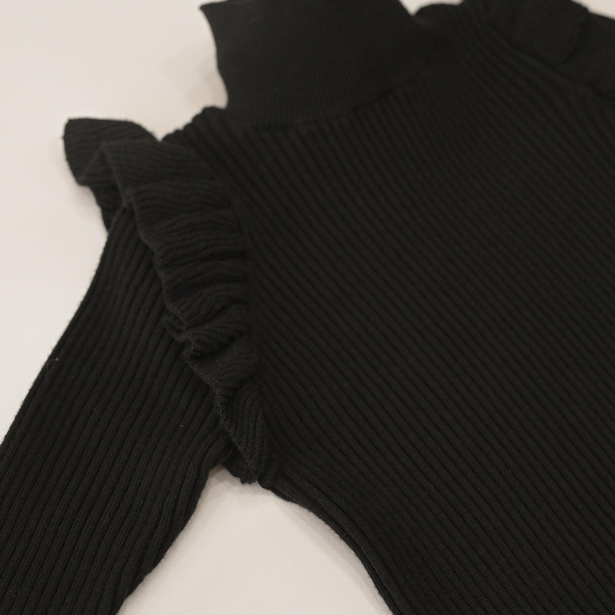 knit E5 frill