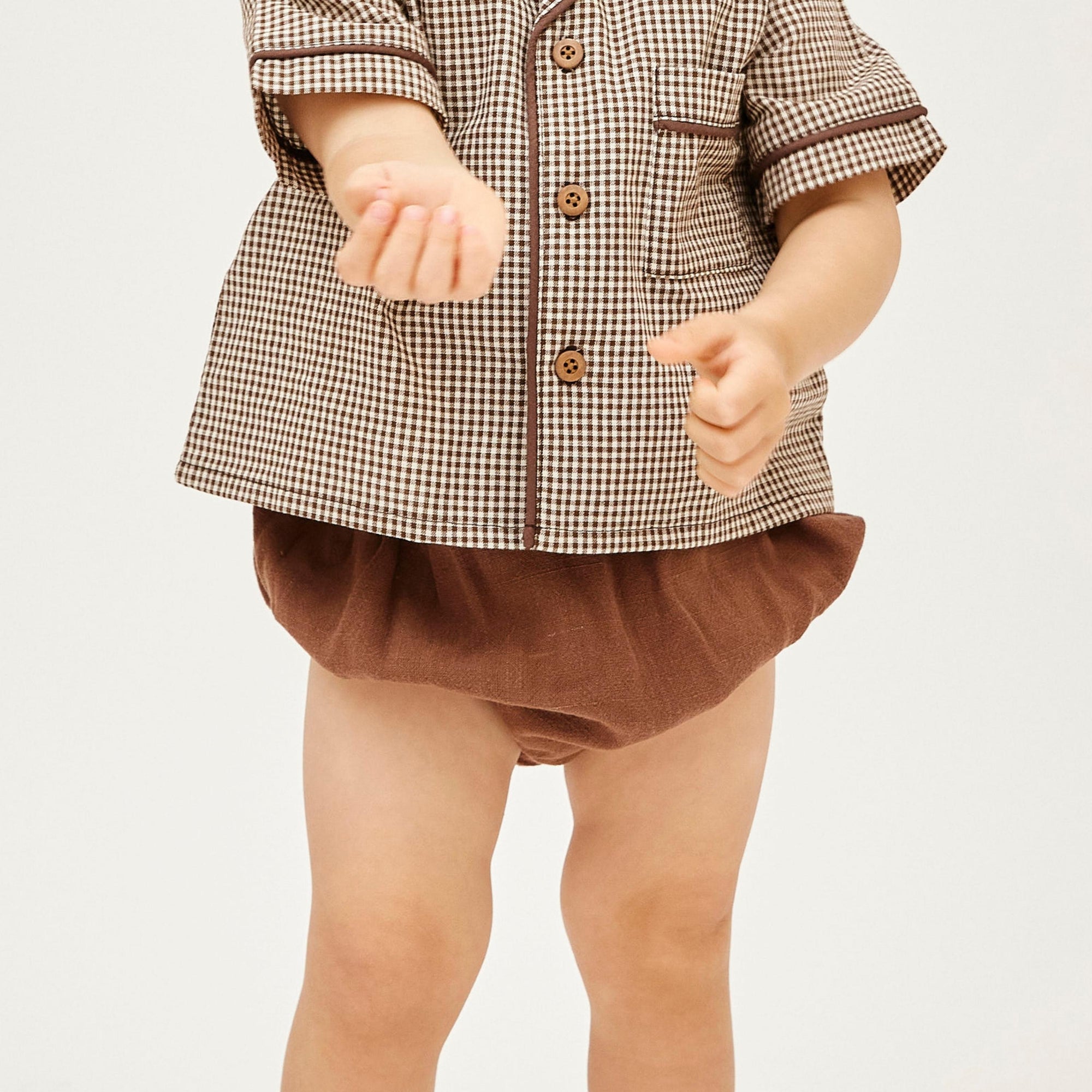 bloomers p1を着ている子供