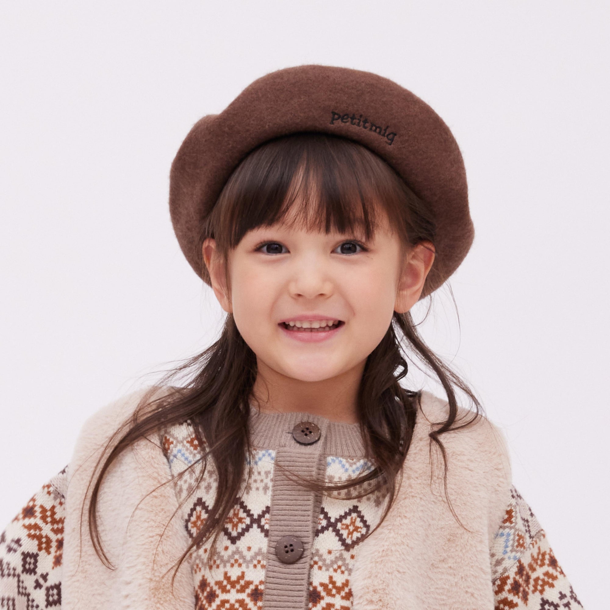 hat T1を被る女の子
