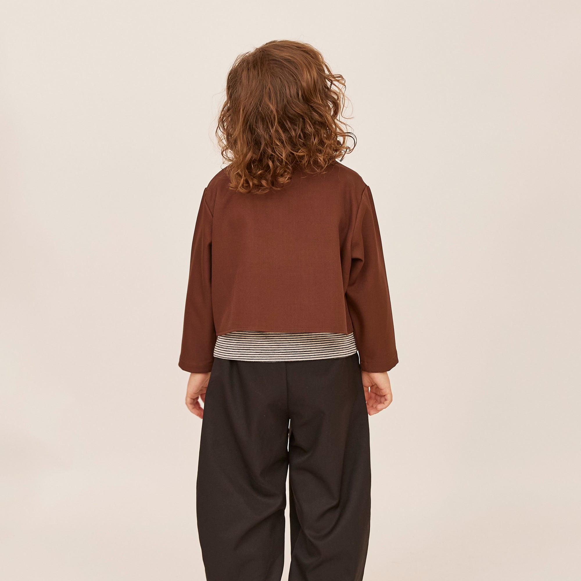シャツ E8