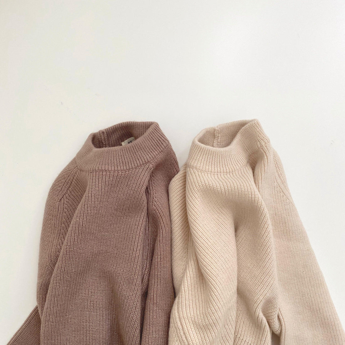 [Outlet] PUFF SLEEVE KNIT